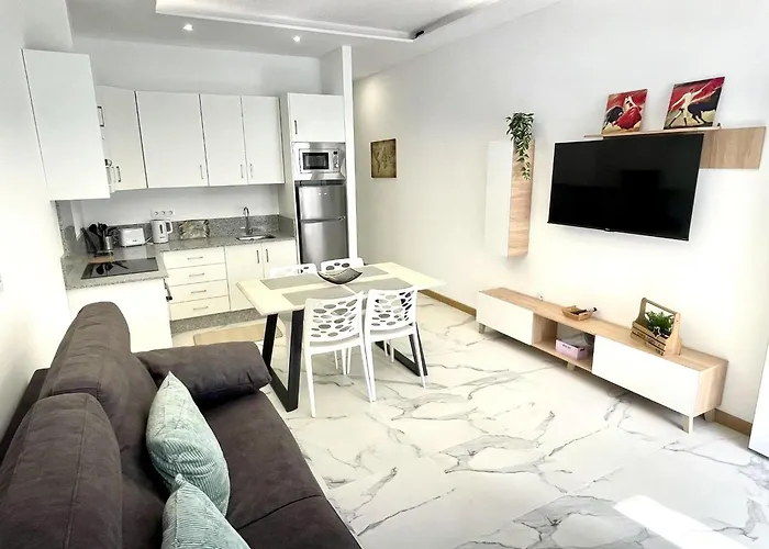 Апартаменти 3 Island Village With Wi Fi And Pool